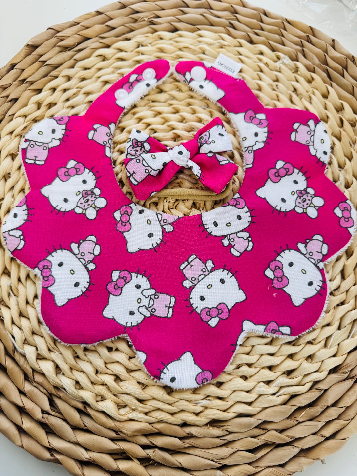 Baberos Hello Kitty
